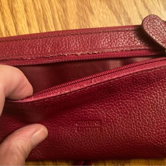Giani Bernini Red Leather Wallet - Picture 6 of 8